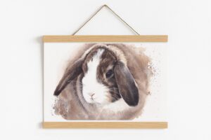 Aquarelle de lapin bélier, avec cadre magnétique en bois naturel Aquarelle de lapin bélier, avec cadre magnétique en bois naturel