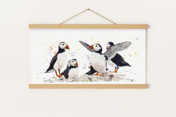 Illustration macareux, avec cadre magnétique en bois naturel