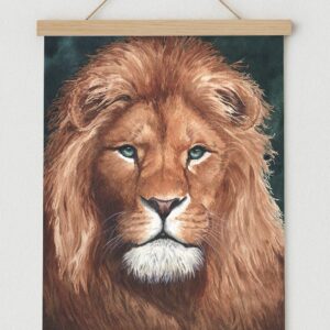 Umlilo Inkosi, portrait de lion, exemple d'encadrement avec cadre en bois naturel, par Morgane Bouiller